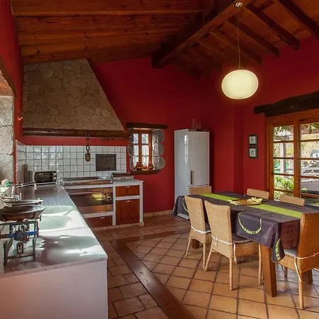 Mountain Hideaway House In Moya *